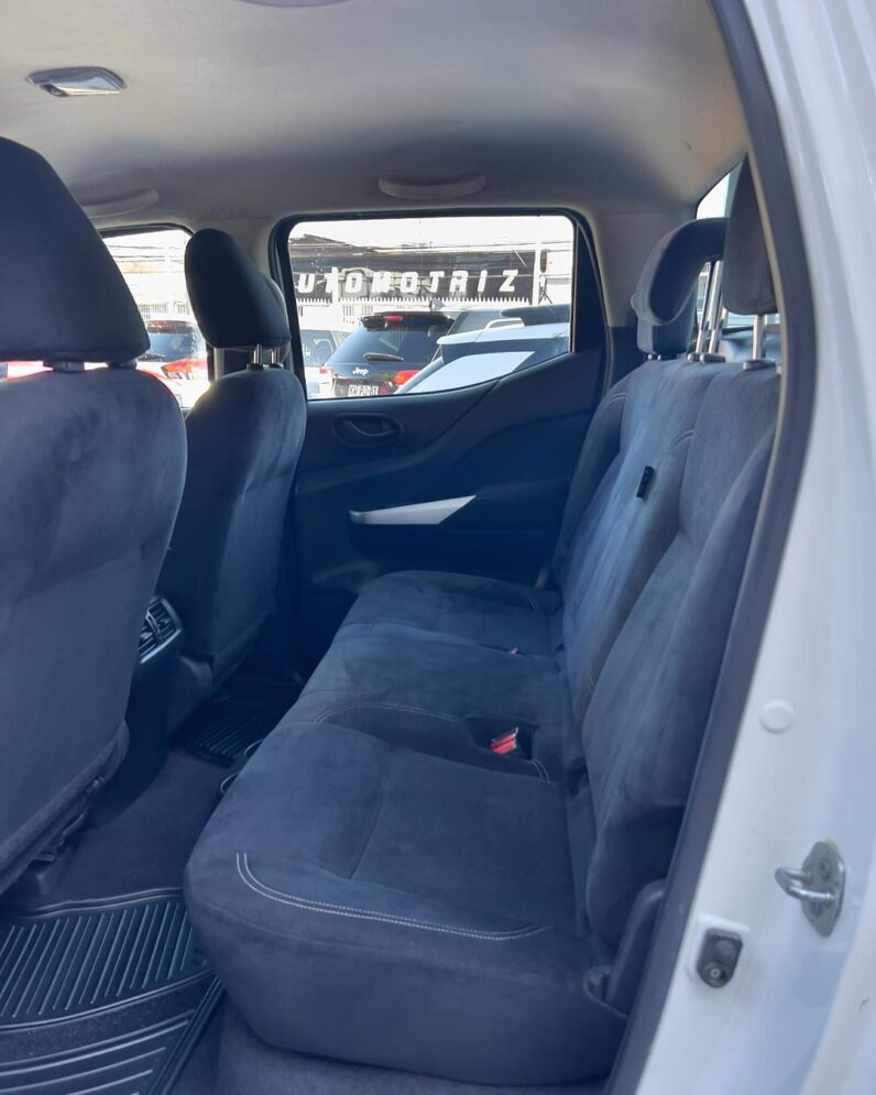 
								NISSAN NP 300 2.3 full									