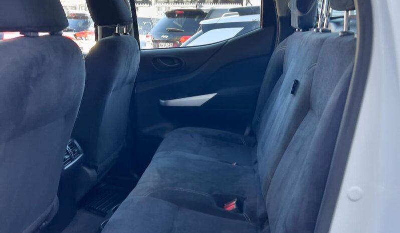 
								NISSAN NP 300 2.3 full									