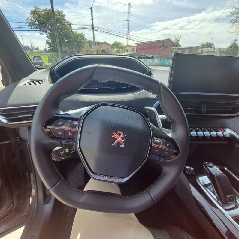 
								Peugeot 5008 full									