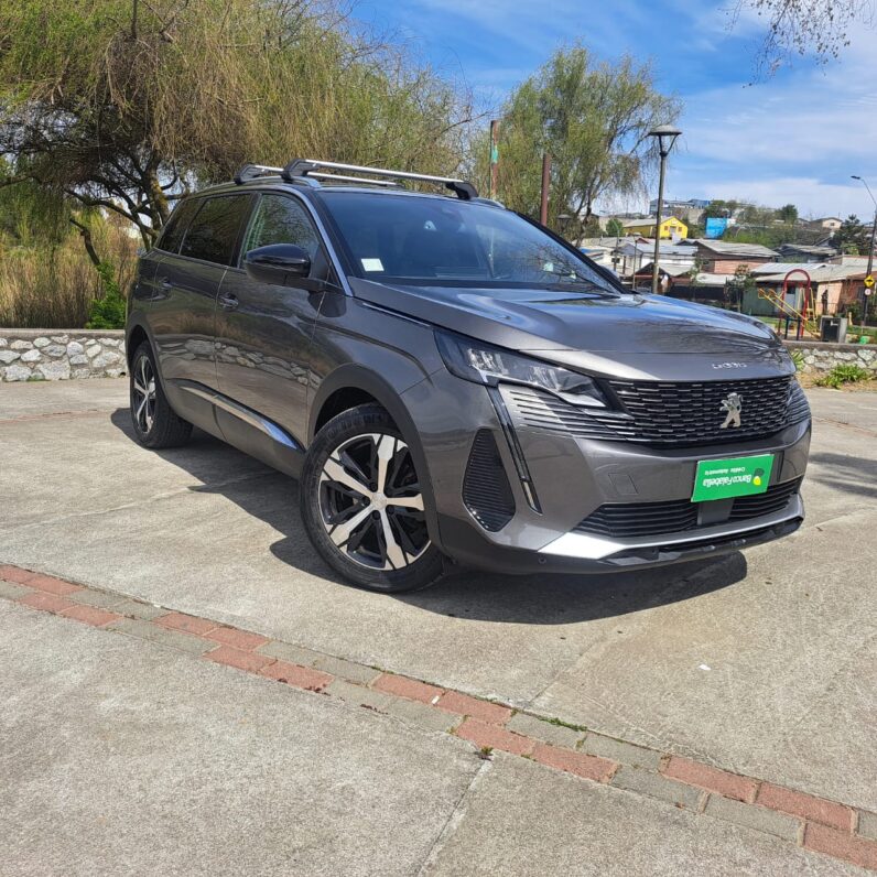 
								Peugeot 5008 full									
