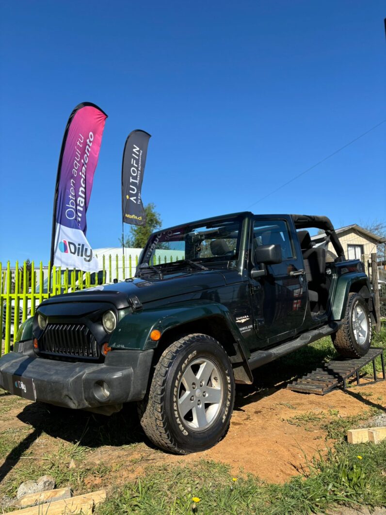 
								Jeep Wrangler full									