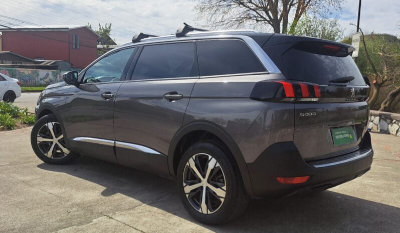 
								Peugeot 5008 full									