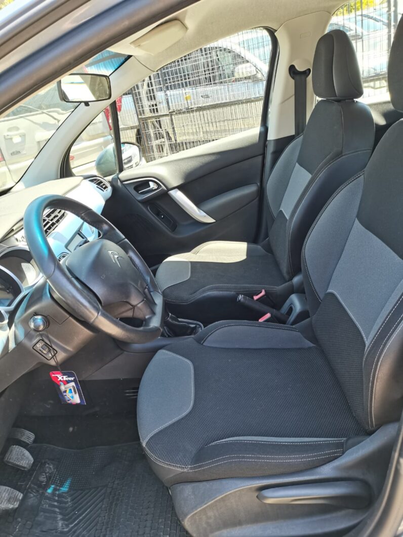 
								Kia Carnival 2.2 Diésel Año 2015 full									