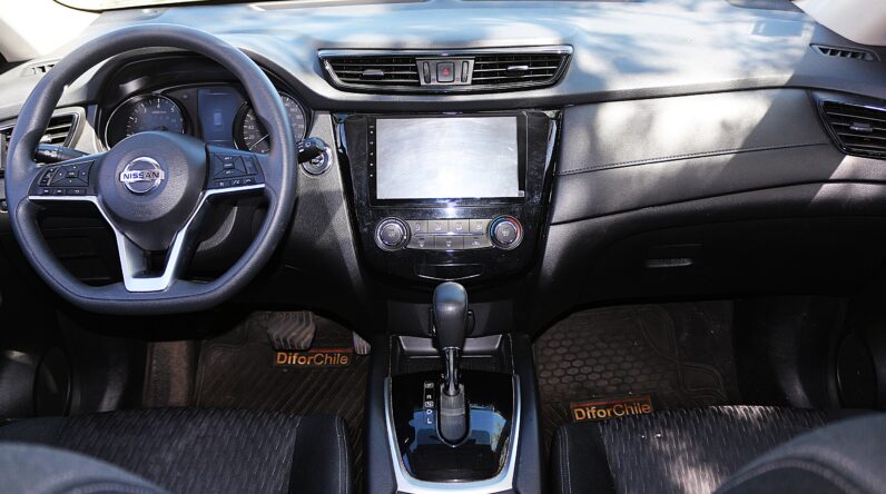 
								Nissan X-Trail full									