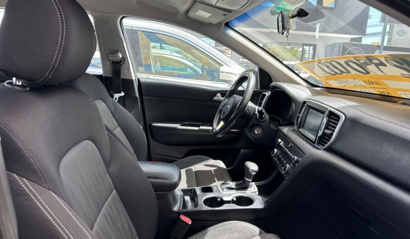 
								Kia SPORTAGE full									