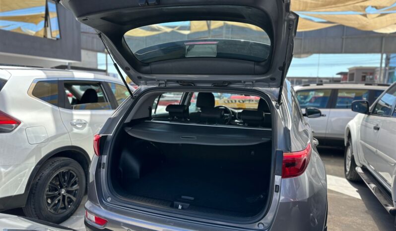 
								Kia SPORTAGE full									