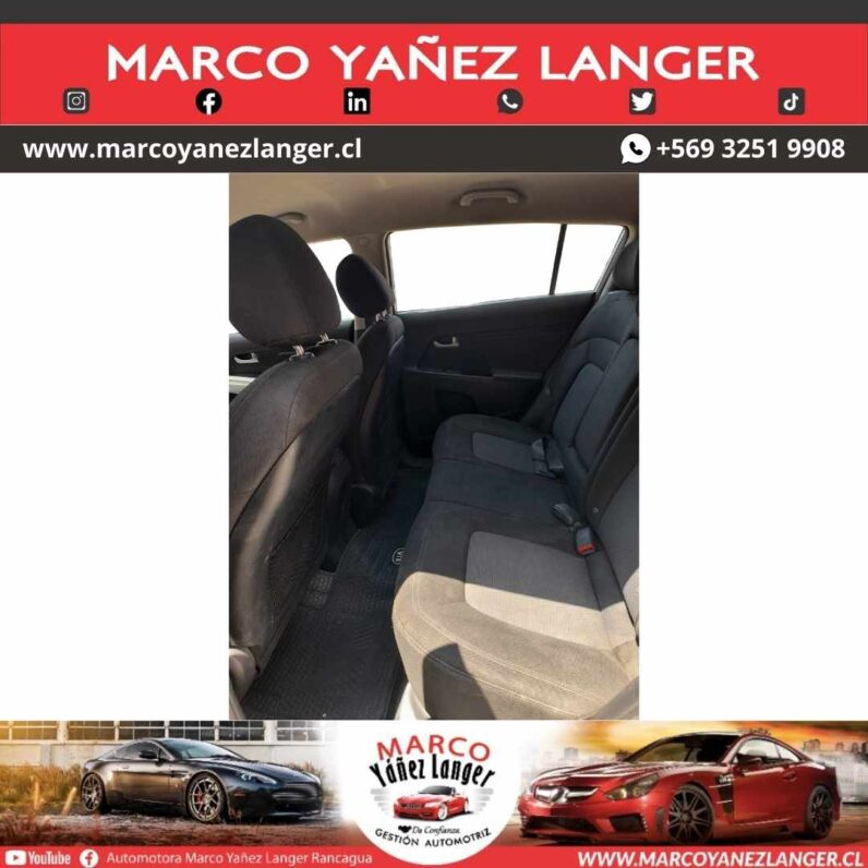 
								Kia SPORTAGE full									